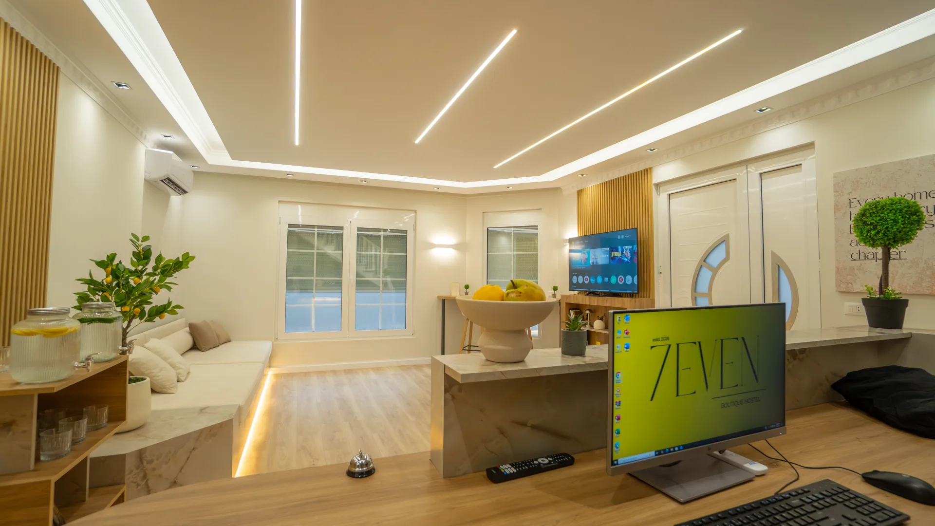 Reception and lounge